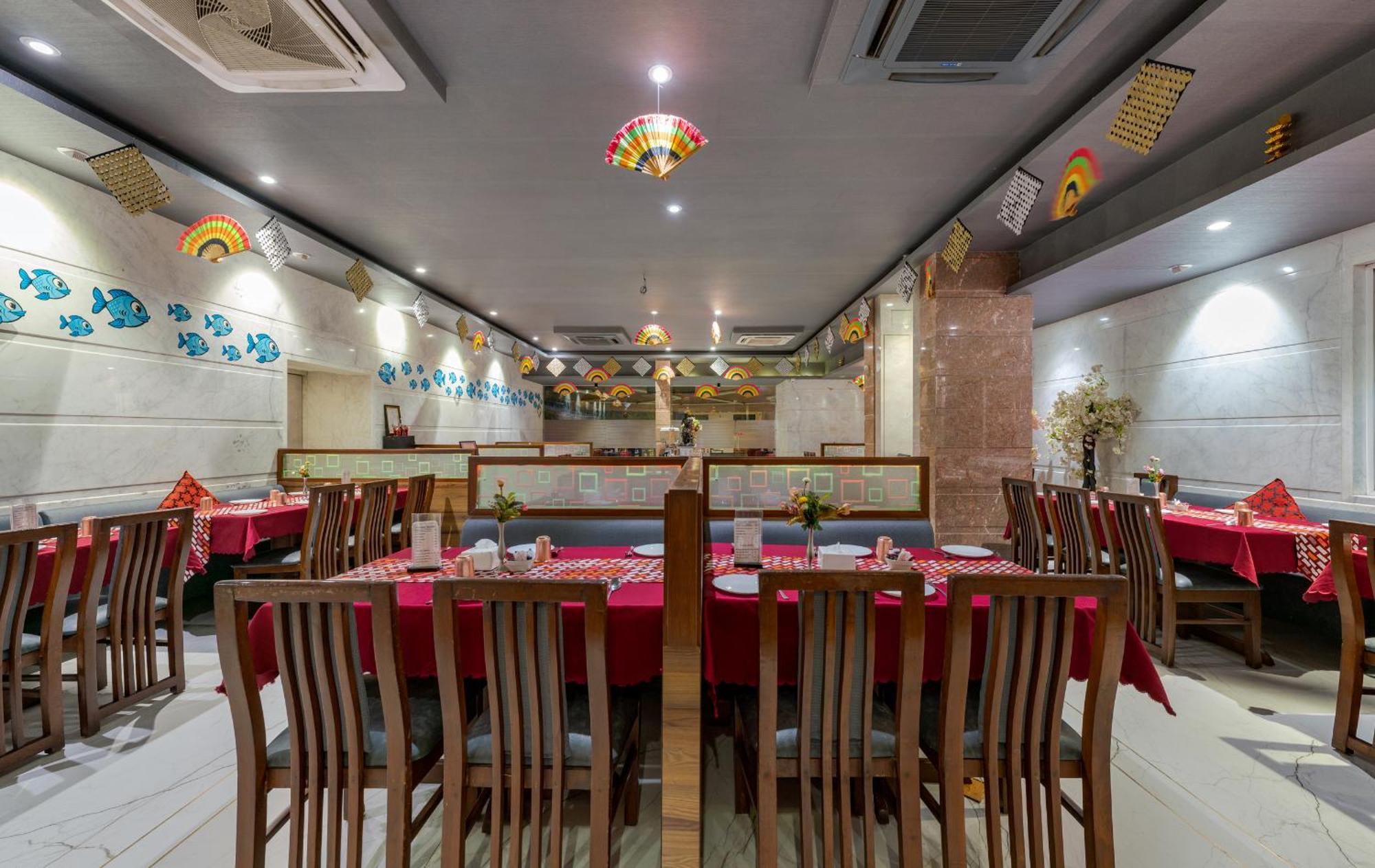 Hotel Surya Executive Solapur Bagian luar foto